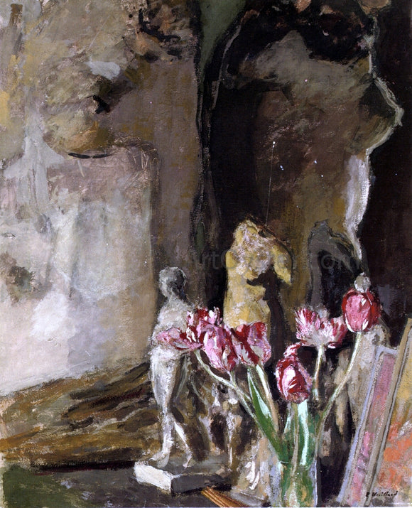  Edouard Vuillard Tulips and Statuettes - Art Print